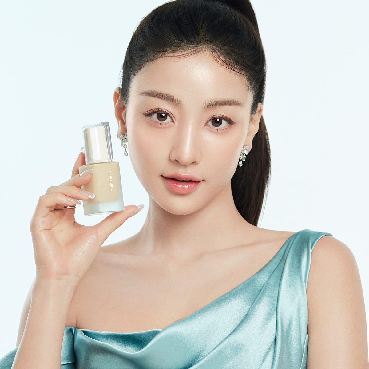 DEWY GLASS SKIN FOUNDATION